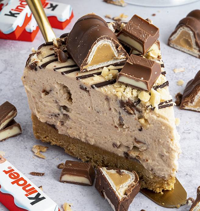 Kinder Bueno Torte - Kinder Bueno sajttorta receptje sütés nélkül